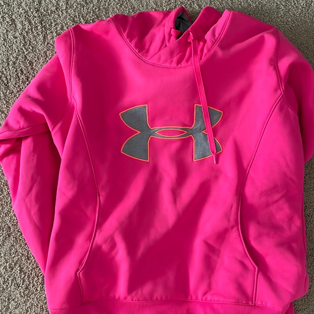 Under armour sweatshirt